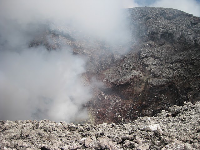 gamalama-crater