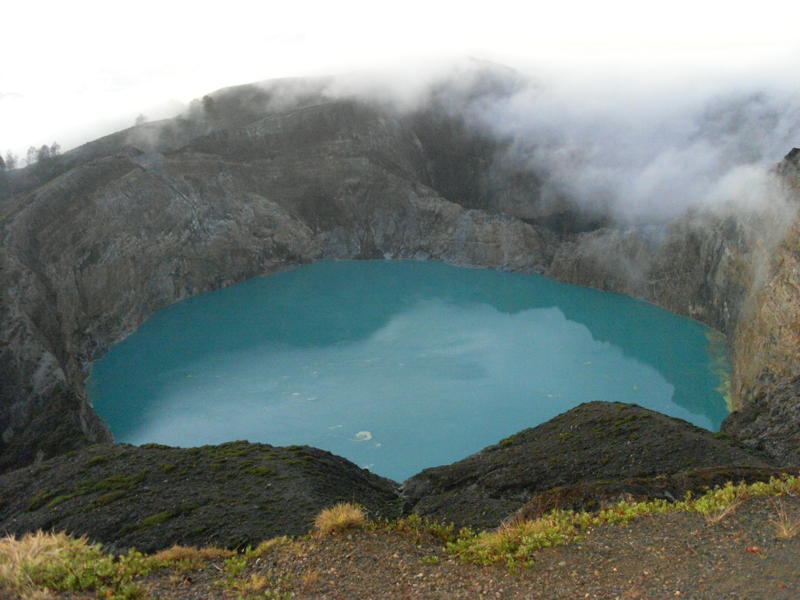 kelimutu-crater