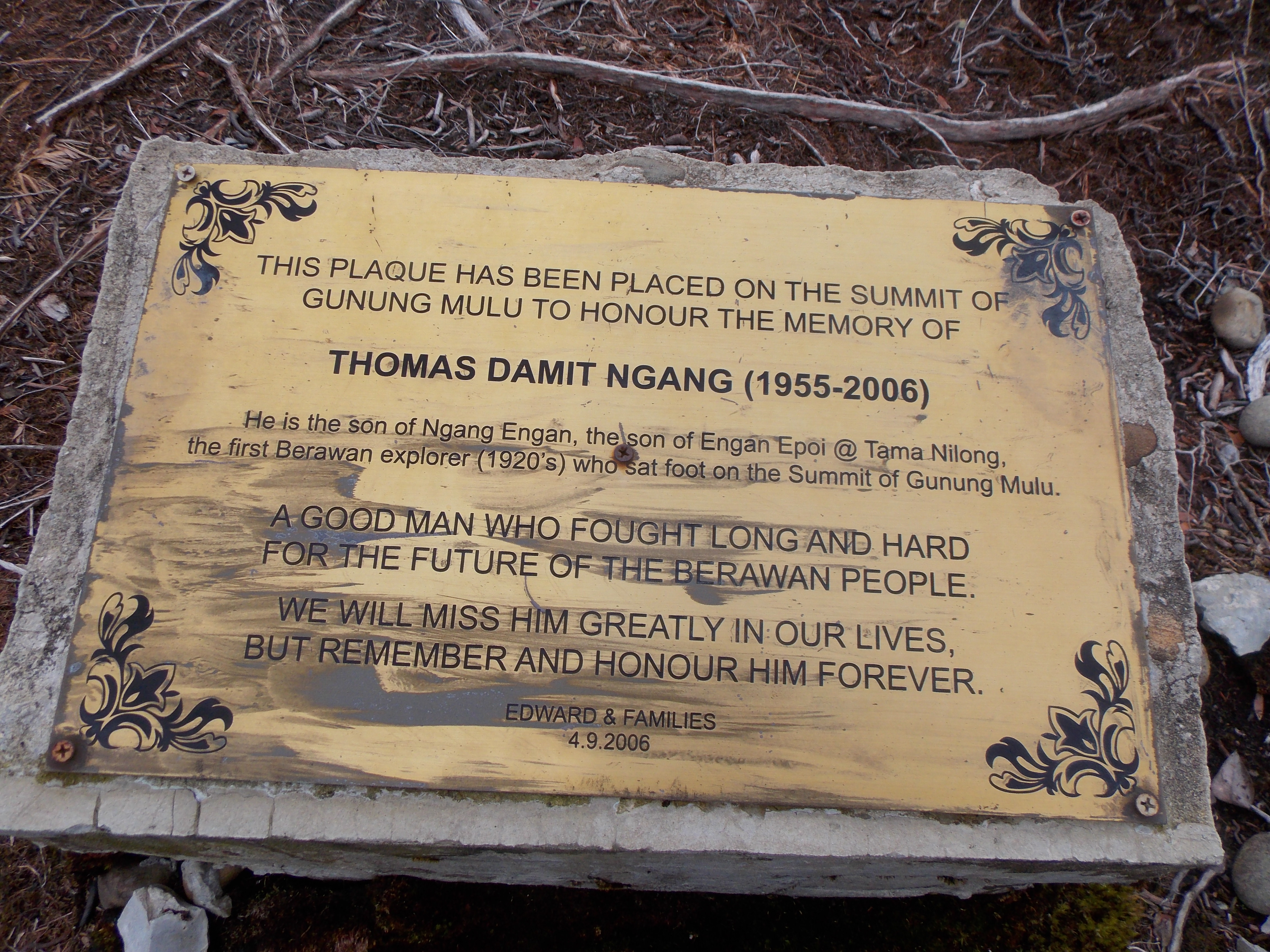 116 Memorial plaque at Mulu summit