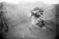 1913 un COLLECTIE_TROPENMUSEUM_Eruptie_van_de_vulkaan_Raung_Ijen-plateau_TMnr_10024230
