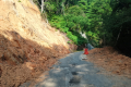 The road up Bukit Kledang (Dan Quinn, July 2024)